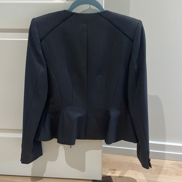 Calvin Klein blazer with leather detail and front zipper - Picture 2 of 9
